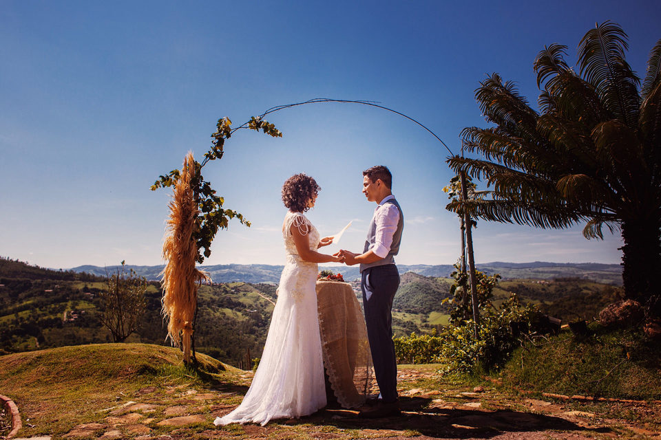 Elopement - Bodas de Papel | Rebeca + Nathan | Vinícula Terrassos, Amparo, SP Elopement - Bodas de Papel | Rebeca + Nathan | Vinícula Terrassos, Amparo, SP